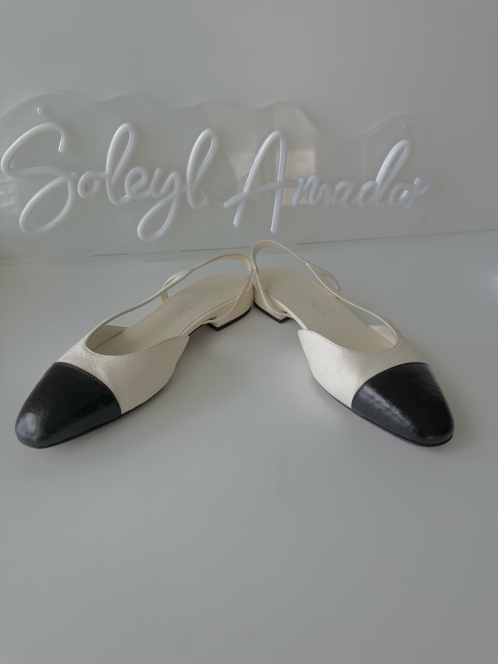 CHANEL Beige and Black Goatskin Slingback Flats - Picture 6 of 12